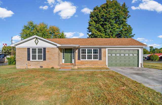 401 E Parkview Drive Gallery 1