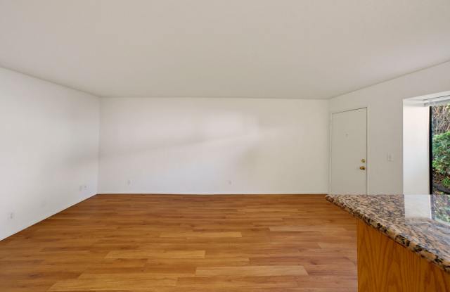5018 Denny Gallery 4
