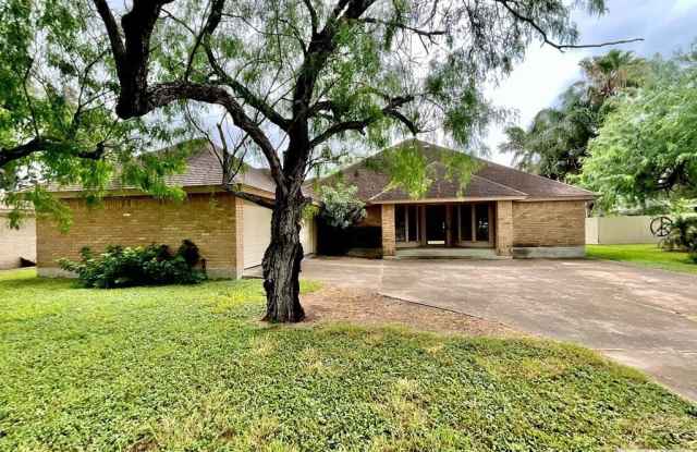 104 CAMAGUEY AVE. photos photos