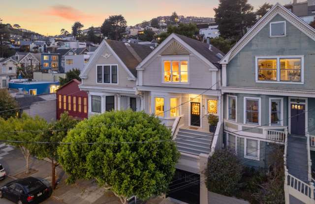 Classic, Restored 4BR/2.5BA Edwardian w/ Lush Garden, Deck, Views! PROGRESSIVE - 318 Hoffman, San Francisco, CA 94114