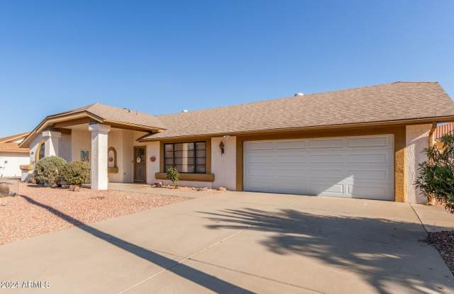 17619 N 133rd Drive Gallery 4