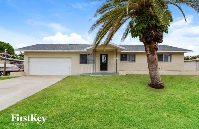 3631 Harbor Boulevard - 3631 Harbor Boulevard, Port Charlotte, FL 33952