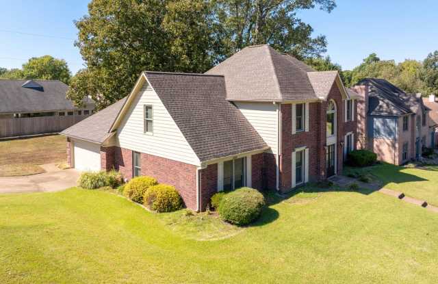Now available for showing, this spacious 4-bedroom, 3-bathroom home Gallery 4