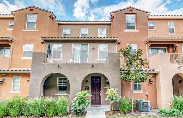 1862 Hazel Ct Unit 6 Chula Vista, CA 91913-8322 photos photos