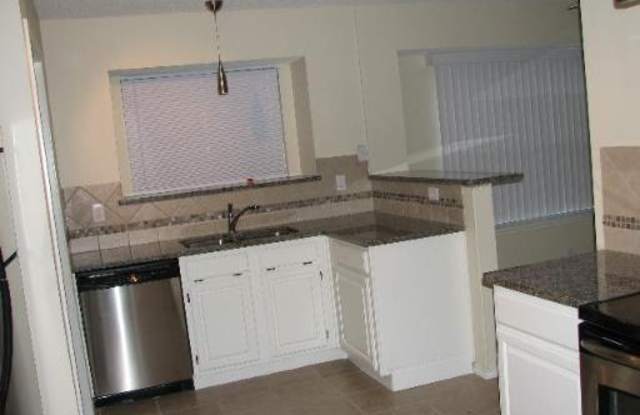 11604 FOREST POND Gallery 4