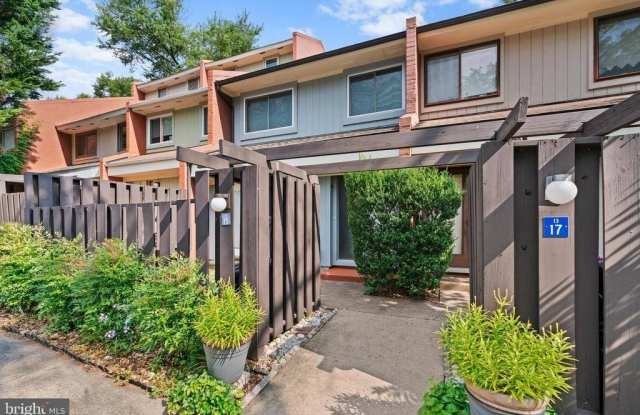 1315 Northgate Square photos photos