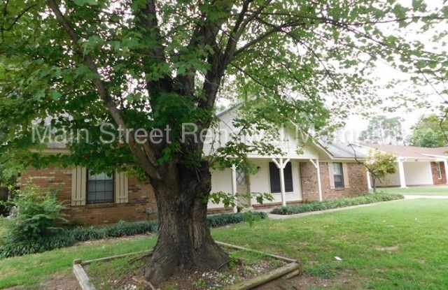 4107 Royalcrest Drive Gallery 2