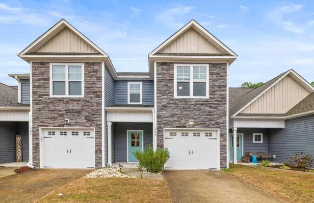 507 Stone Crab Lane - 507 Stone Crab Lane, Onslow County, NC 28445