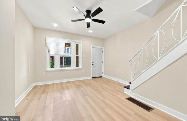 6151 ALGARD Street Gallery 3