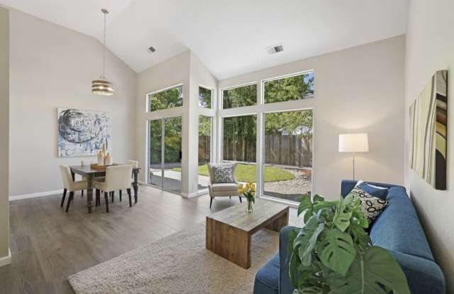 1736 Valdora Street Gallery 4