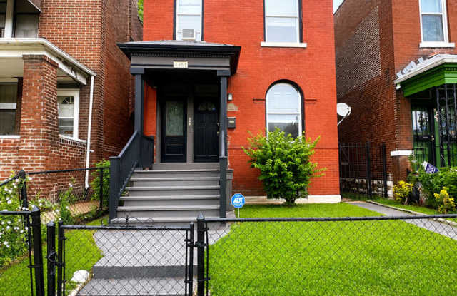 4451 Oakland Avenue - 4451 Oakland Avenue, St. Louis, MO 63110