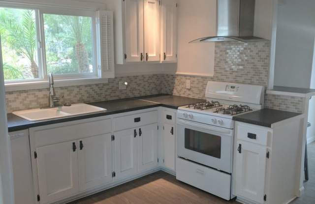 30748 Saddleback Road Gallery 3