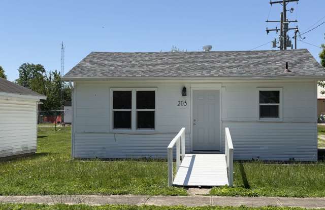 205 North Calhoun Street Gallery 1