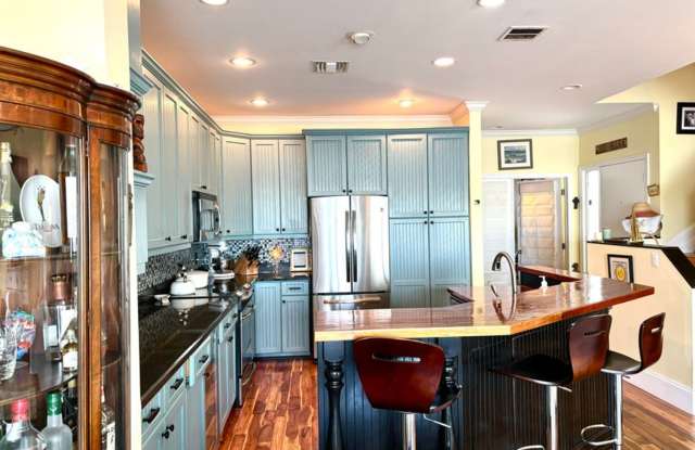 328 N Lake Drive N, Lantana, FL 33462 photos photos