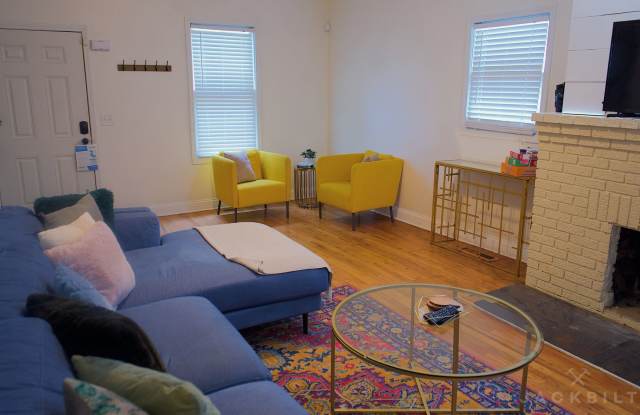 Beautifully renovated, 3 bed 1 bath home in Westview Neighborhood! On Beltline!! Gallery 4
