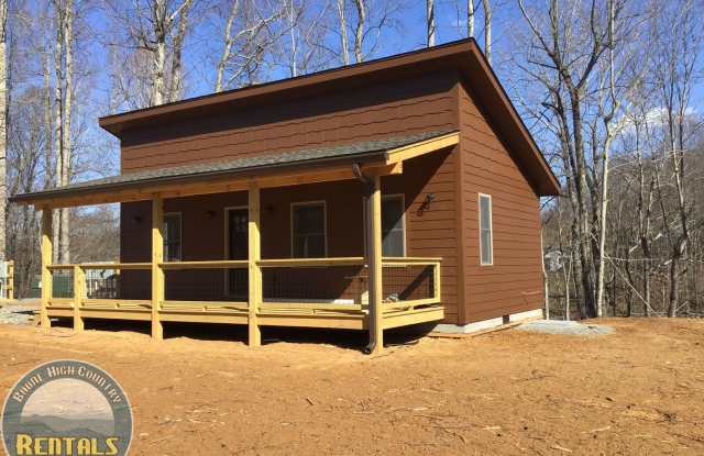 Beautiful 1bd Cabin In Trade, Tennessee - 120 Oliver Lane, Johnson County, TN 37691