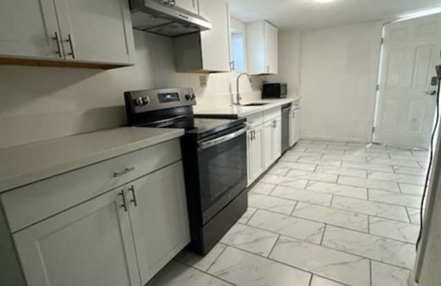 4064 S Broadway photos photos