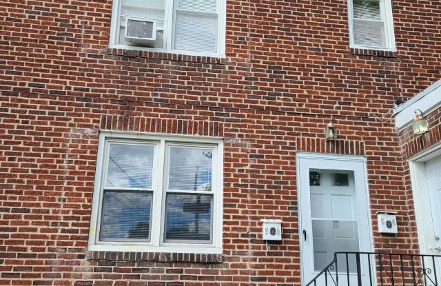 5 SPRUCE AVENUE - 5 Spruce Avenue, Westville, NJ 08093