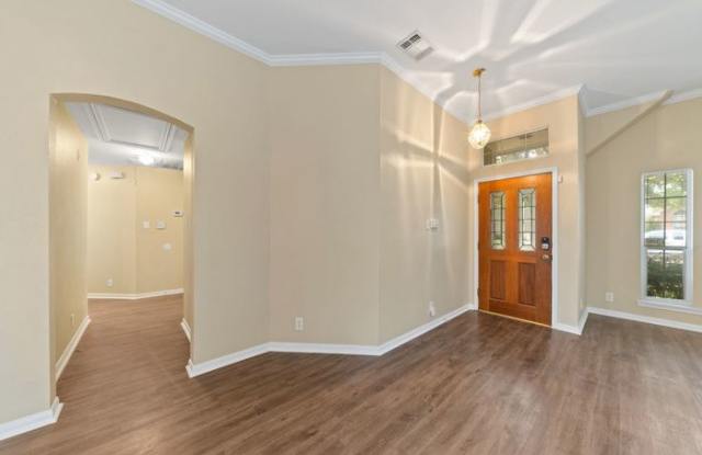 8211 Parkland Hills Drive Gallery 2