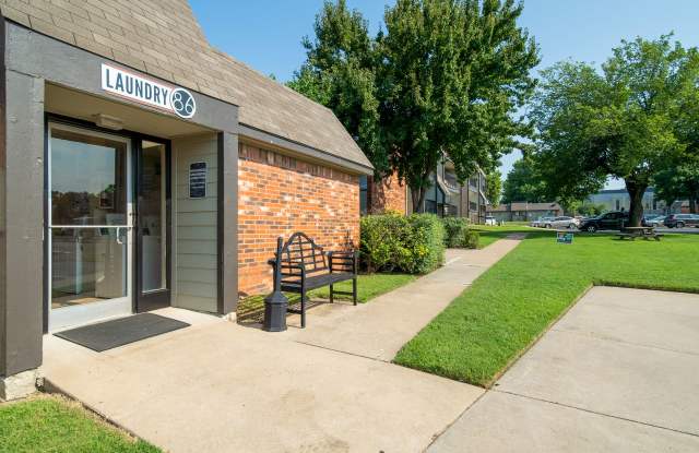 Brookwood Apartments Gallery 3