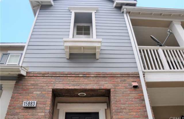 15883 Birdfeeder Lane Gallery 2