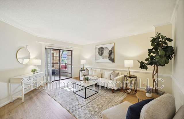 2400 Clarendon Blvd photos photos