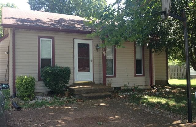 821 Heritage Circl - 821 Heritage Circle, Nashville, TN 37115