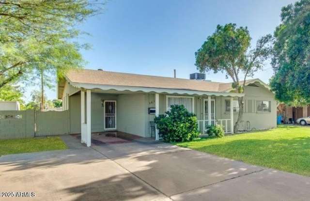 3819 W Golden Lane photos photos