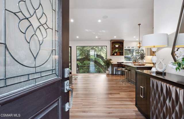 17 Sherwood Drive Gallery 2