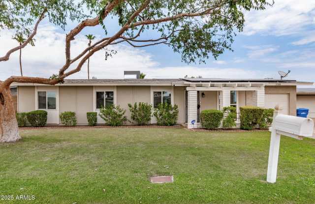 3308 E CHARTER OAK Road photos photos