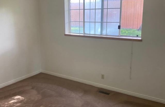 FOR RENT 2 bedroom apartment - Orem Gallery 3