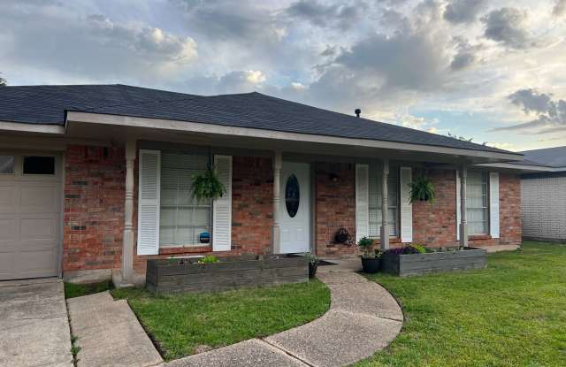 Greenacres -North Bossier.. Close to Barksdale Air Force Base.. photos photos