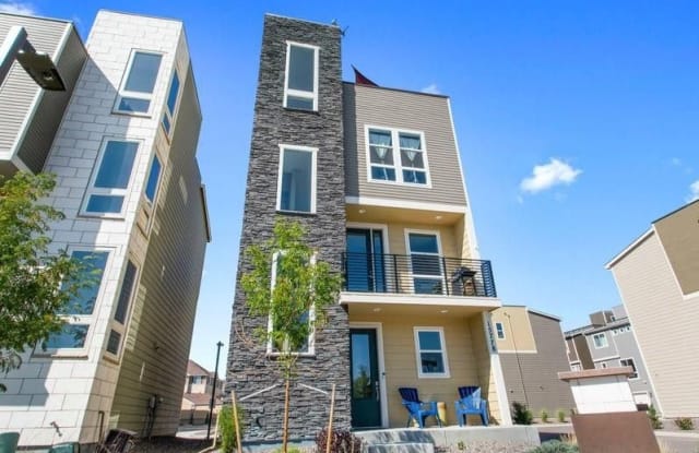15778 E Broncos Pl - 15778 E Broncos Pl, Dove Valley, CO 80112