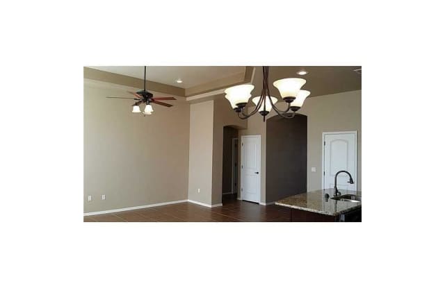 5518 Grove Drive Gallery 4