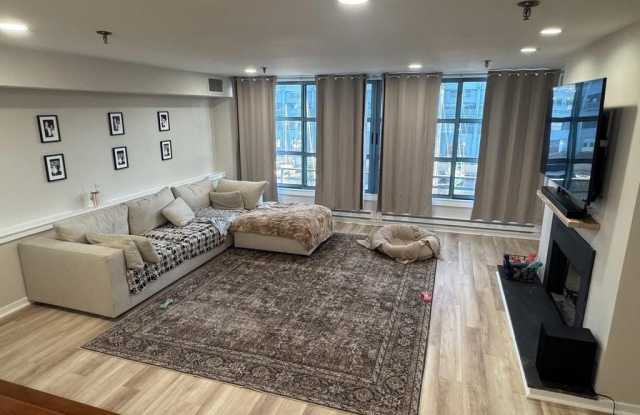 7 N COLUMBUS BOULEVARD Gallery 2