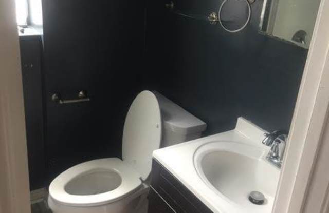 2 Bed/1 Bath Affordable, Convenient Location! photos photos 2 Bed/1 Bath Affordable, Convenient Location! photos photos