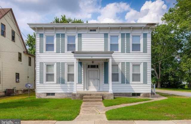18 MAIN STREET # Gallery 2