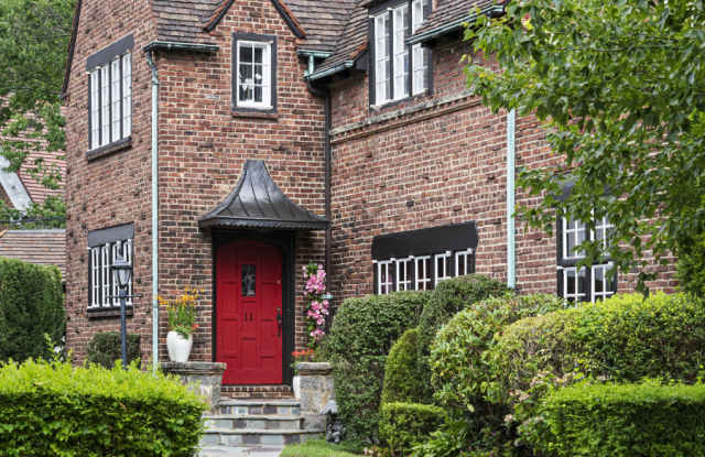 11 Cranford Street Gallery 2