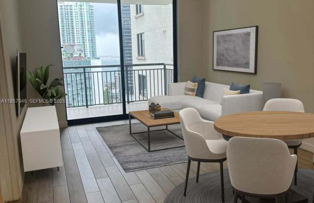 999 Brickell Plaza Gallery 4