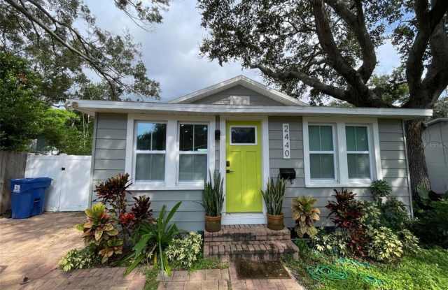 2440 QUINCY STREET S - 2440 Quincy Street South, St. Petersburg, FL 33747