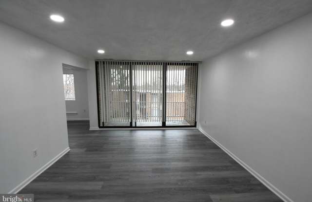 8459 GREENBELT Road Gallery 2