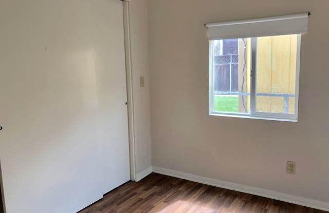 4423 Utah Street 1/2 (rear) Gallery 3