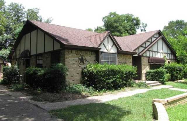 6905 Pecan Park Drive - 6905 Pecan Park Drive, Richland Hills, TX 76118