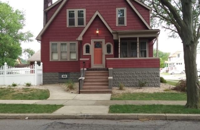 110 1st Street - 110 1st Street, Wyandotte, MI 48192