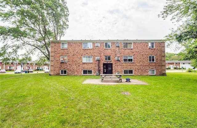 640 S Shore Court Gallery 3