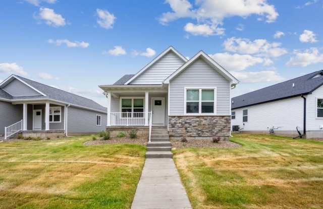 125 Axlewood Dr - 125 Axlewood Drive, Waterloo, IA 50701