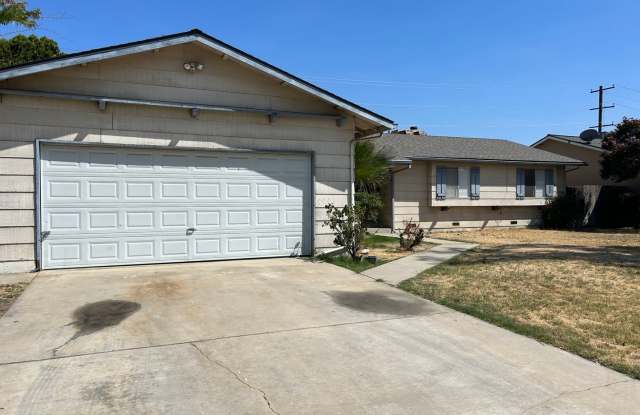 Upcoming 3 Bedroom 2 Bathroom! photos photos