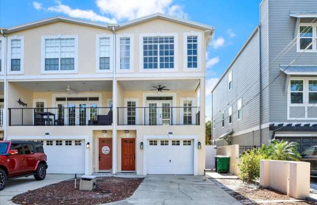 3006 W JULIA STREET - 3006 West Julia Street, Tampa, FL 33629