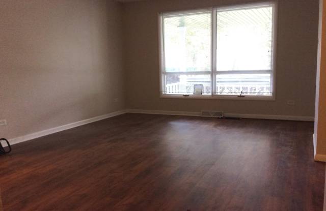 800 Hiawatha Court Gallery 2