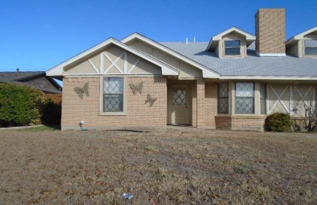 3202 CHIMNEY ROCK Gallery 1